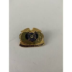 army crest pin